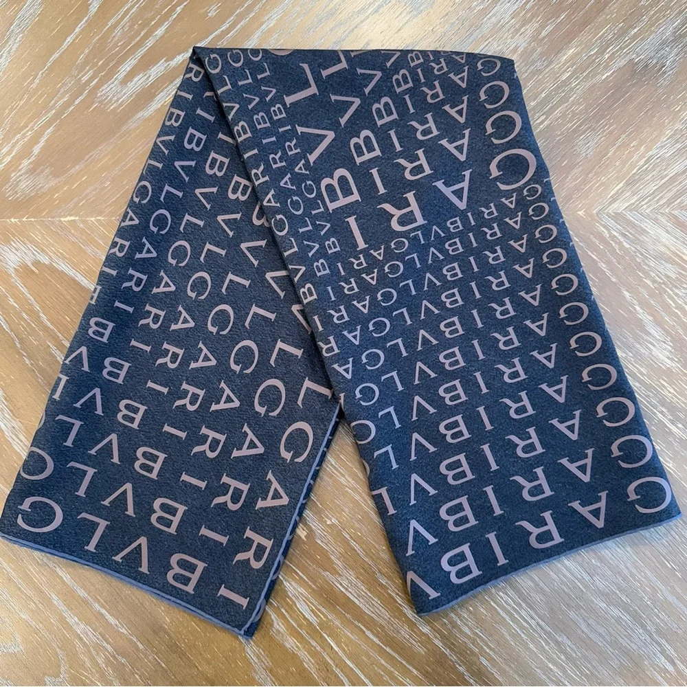 Authentic Bvlgari Scarf - Picture 6 of 9